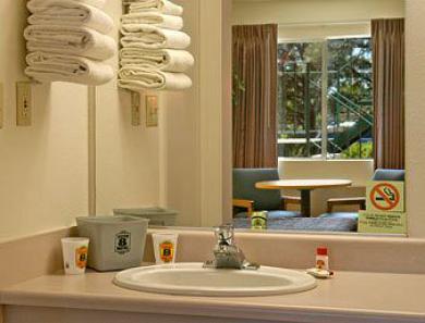 Knights Inn Aurora Kamer foto